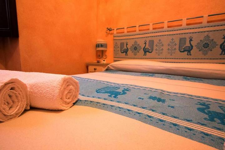 Chambre d’hôte pour 2 personnes, avec Vue à Sòrgono - 3