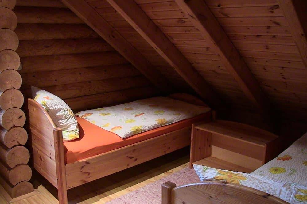 Komfortables Holzblockhaus nahe Rothenburg o. d. Tauber in Creglingen, Taubertal