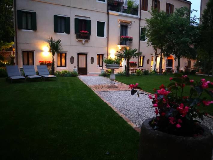 BnB für 2 Personen, mit Garten und Ausblick in Venedig