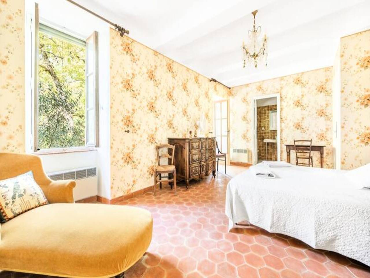 Appartement entier, Maison à Reillanne avec piscine et nature in Reillanne, Parc naturel régional du Luberon