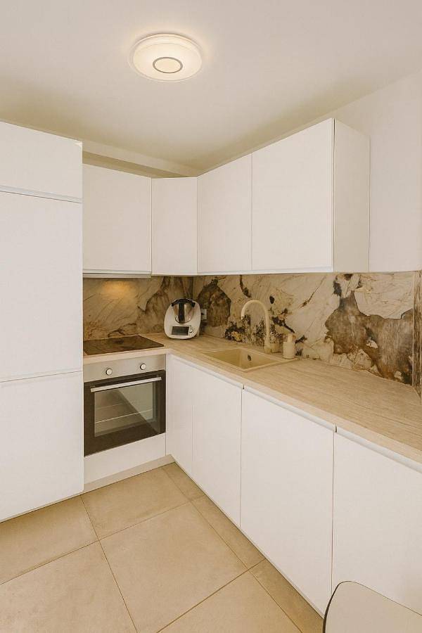 Villa pour 6 personnes, avec vue ainsi que terrasse et piscine à Vence - 4