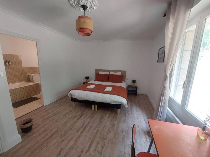 Gîte pour 2 personnes, avec vue et jardin à Plourin-lès-Morlaix - 2
