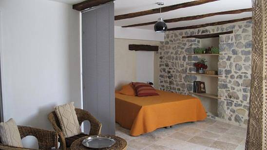 Queen Room in Saint-Maurice-d'Ibie, Ardèche