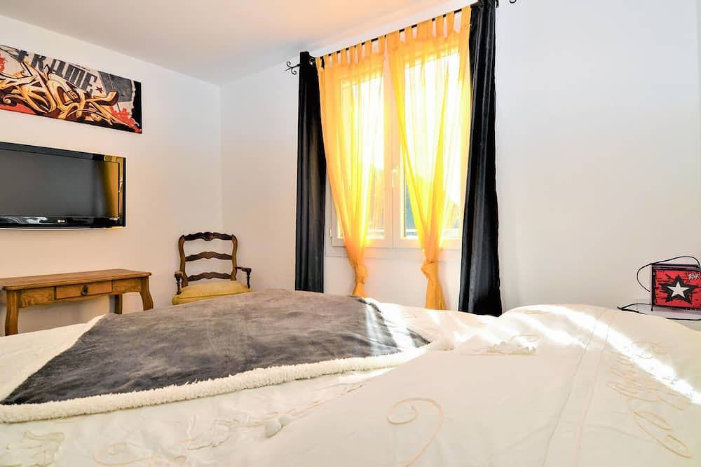 3 bedroom amazing home in Sorgues in Sorgues, Vaucluse