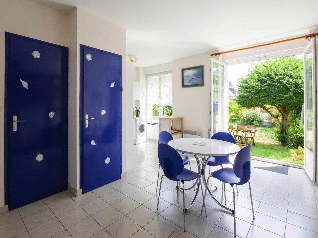 Casa de piedra junto a Playa Godelins in Étables-sur-Mer, Côte de Goëlo