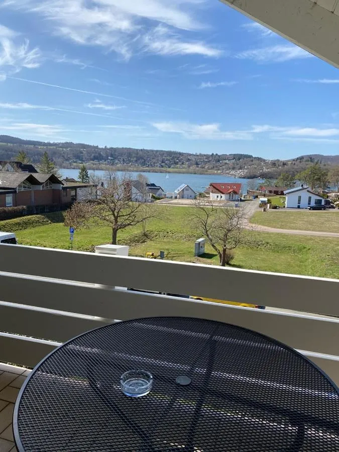 Apartamento de vacaciones para 3 personas, con vistas al lago además de jardín y vistas, Se admiten mascotas - 1
