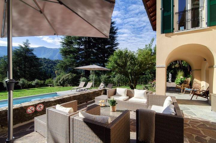 Villa per 16 persone, con Terrazza e Giardino nonché Piscina e Vista lago a Lenno (Italia)