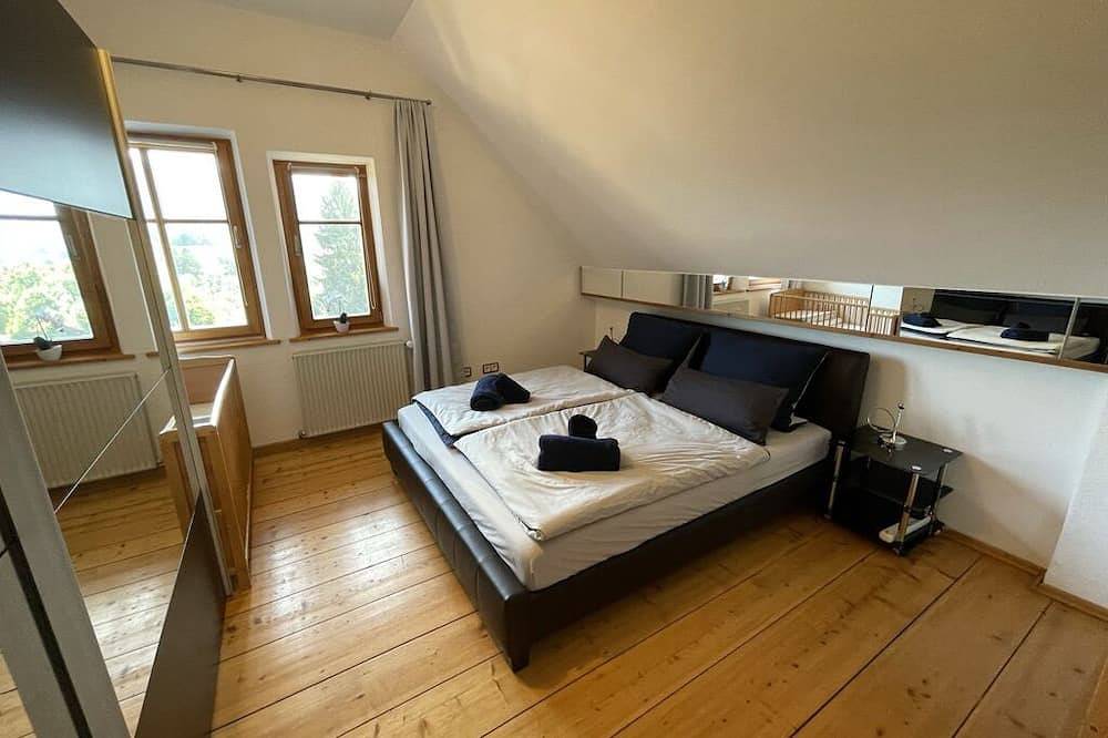 Ganze Wohnung, Ferienwohnung \"Talblick Tegernsee\" in Gmund in Gmund, Bayerische Alpen