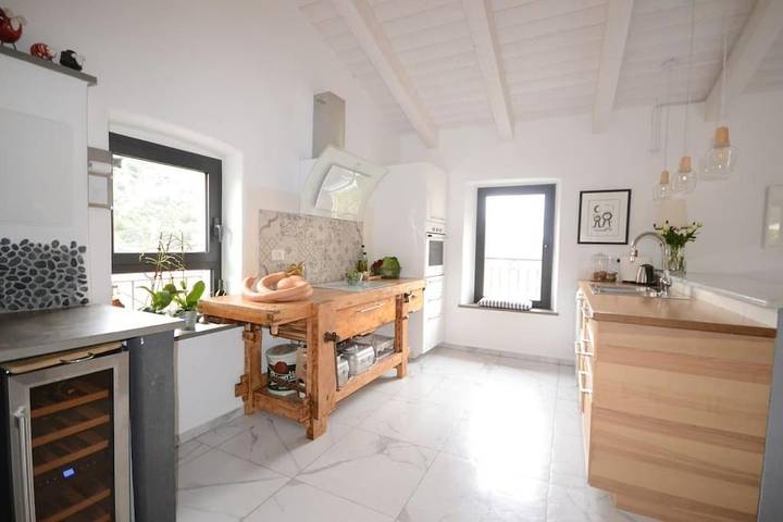 Location de vacances pour 4 personnes, avec vue et jardin à Cisano sul Neva - 3