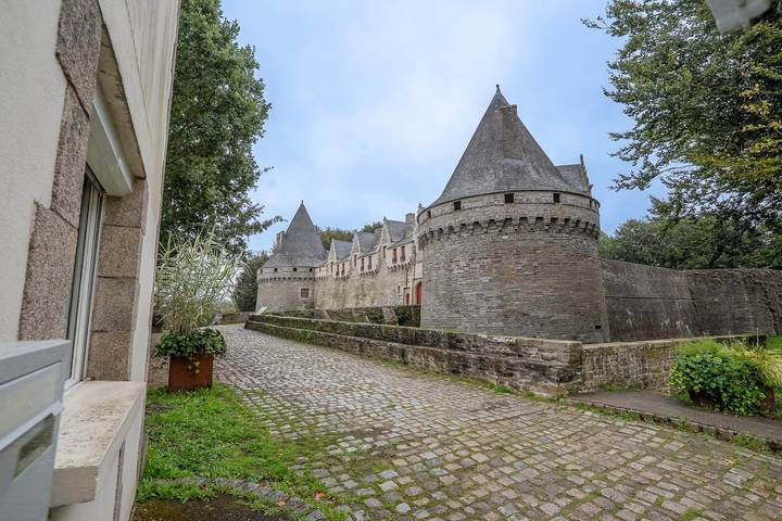 Appartement entier, L'Escale Pondi - A deux pas du château in Pontivy, Région de Pontivy