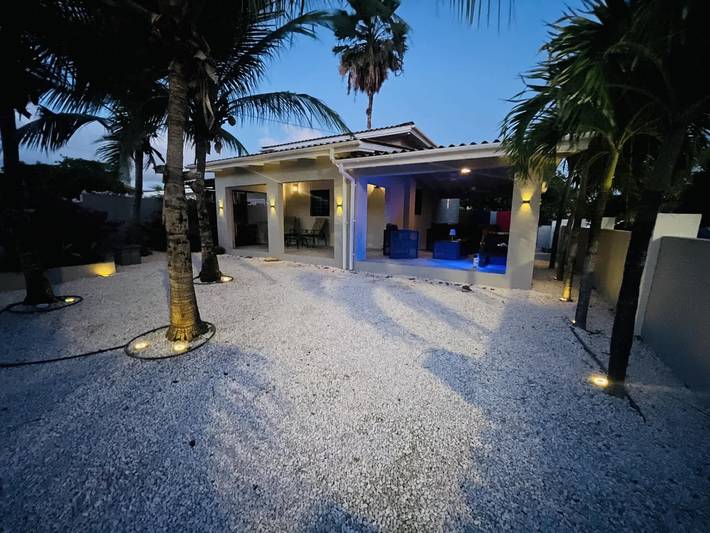 Vakantiehuis voor 4 personen, met zwembad en tuin, kindvriendelijk op Bonaire