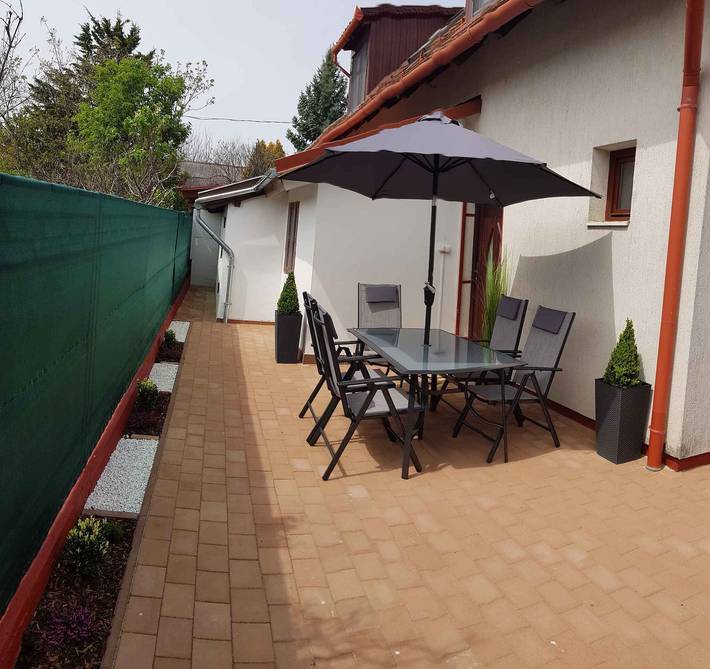 Ganze Ferienwohnung, Ferienwohnung völlig renoviert mit Klimaanlage in Balatonakali, Balatonfüredi járás