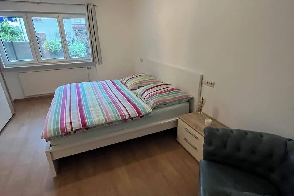 Entire apartment, Hundefreundliche Ferienwohnung mit Garten und Terrasse 10 Minuten vom Bodensee in Tettnang, Region Bodensee-Oberschwaben