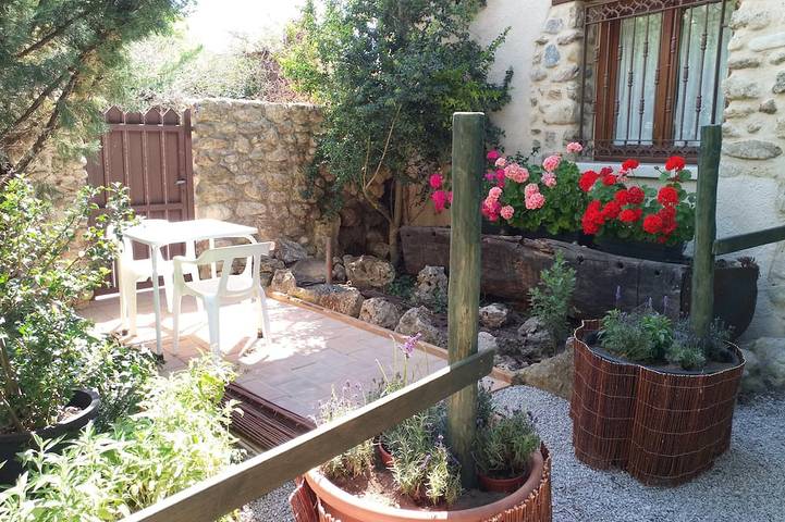 Cottage für 2 Personen, mit Terrasse und Garten - 1