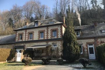 Gîte pour 12 personnes, avec jardin et terrasse, animaux acceptés à Le Héron