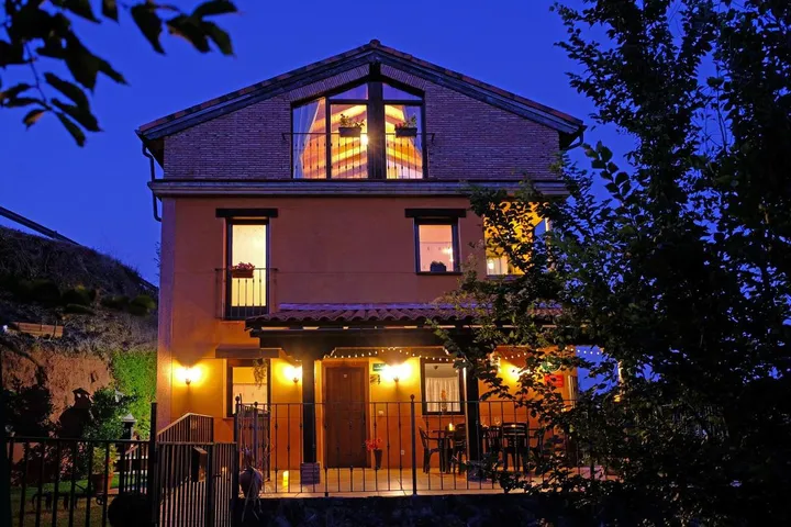 Maison de campagne pour 14 personnes, avec vue et jardin - 1