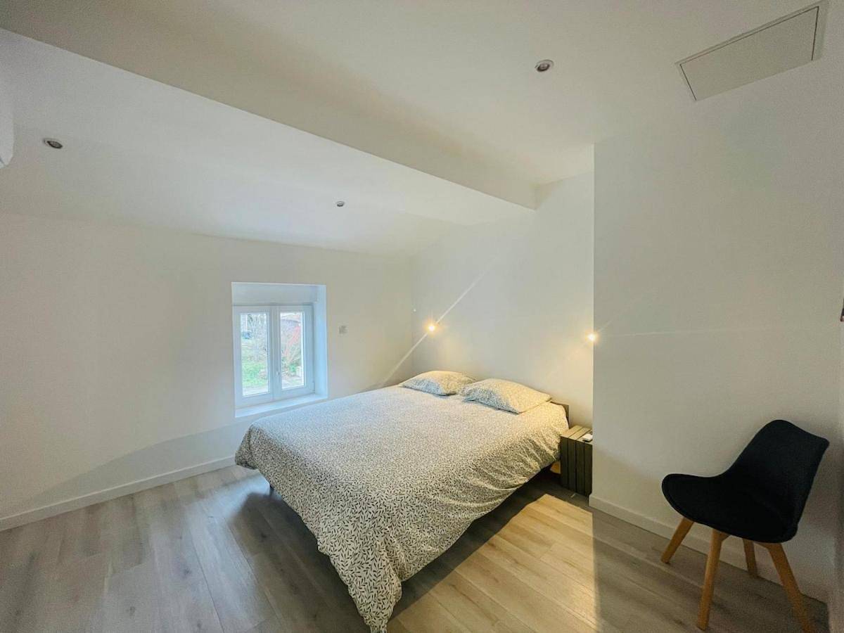 Appartement entier, Éclat St Romain n4, duplex - moderne - Wifi - Clim - proche Vienne in Saint-Romain-en-Gal, Lyon et ses environs