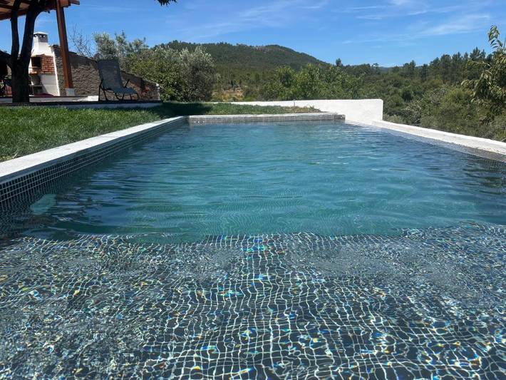 Location de vacances pour 5 personnes, avec jardin ainsi que piscine et vue à Proença-a-Nova - 4