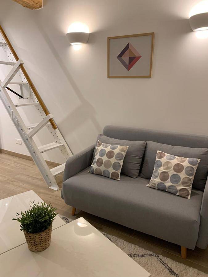 Gîte pour 2 personnes, avec vue à Léré - 2