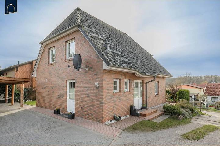 Ferienhaus für 8 Personen, mit Terrasse und Garten