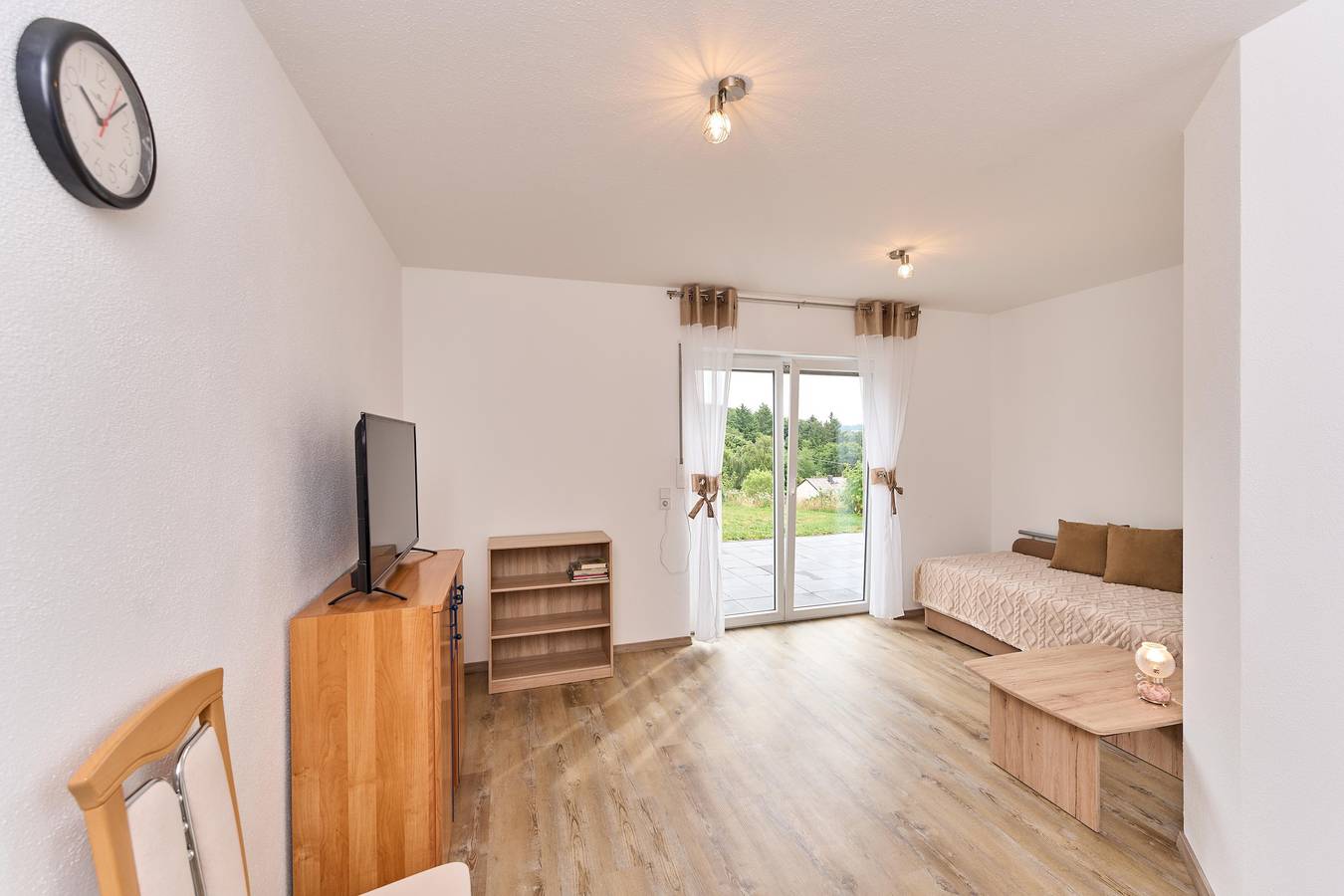 Ganze Ferienwohnung, 2-Bett-Ferienwohnung Bad/Wc, bis 3 Personen in Mehren, Vulkaneifel