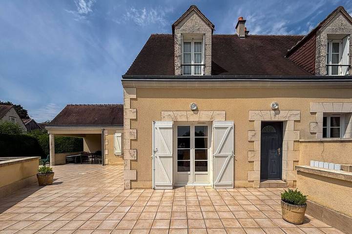 Gîte pour 8 personnes, avec piscine et jardin