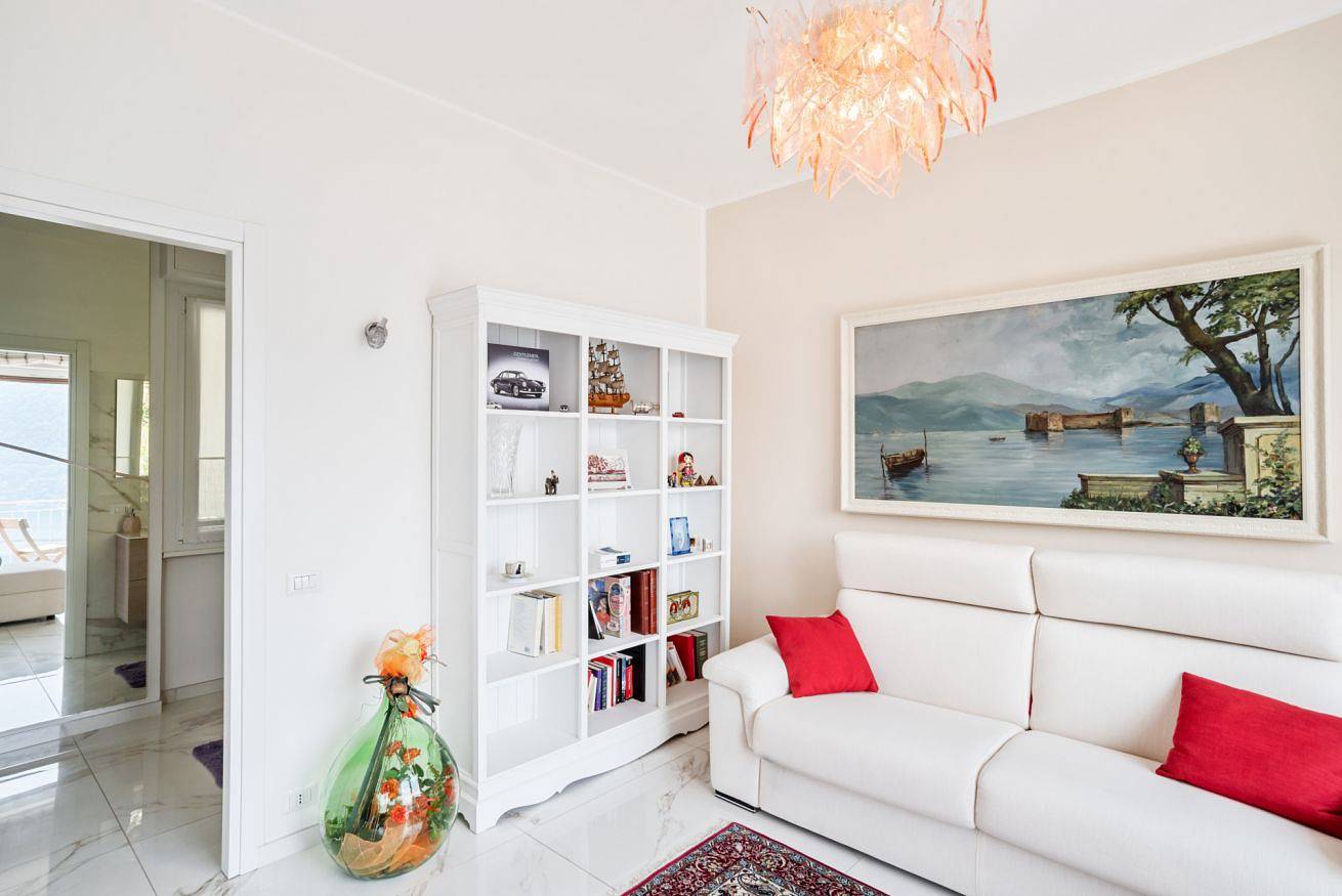 Ganze Wohnung, Ferienwohnung für 2 Personen mit Seeblick in Rovenna, Cernobbio