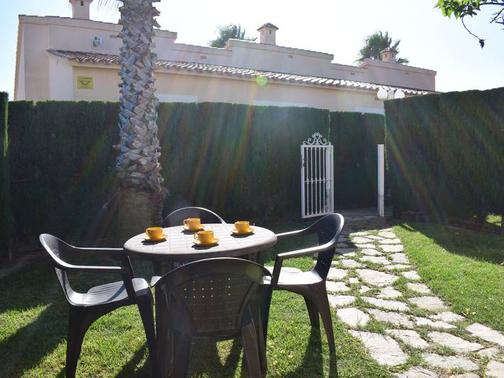 Casa de huéspedes para 5 personas, con jardín y piscina en Oliva - 2