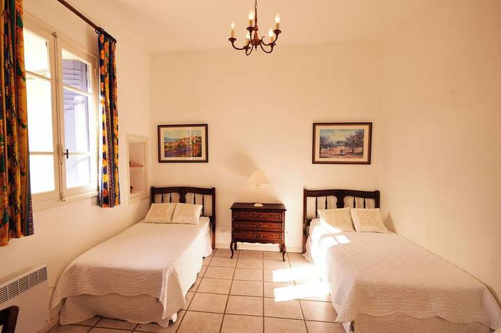 Location de vacances pour 4 personnes, avec jardin et piscine à Nizas - 3