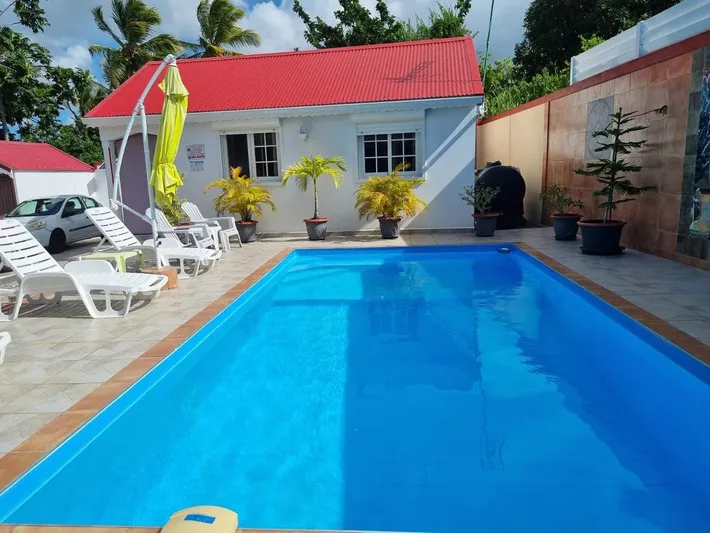 Casa de vacaciones para 4 personas, con terraza y piscina - 1