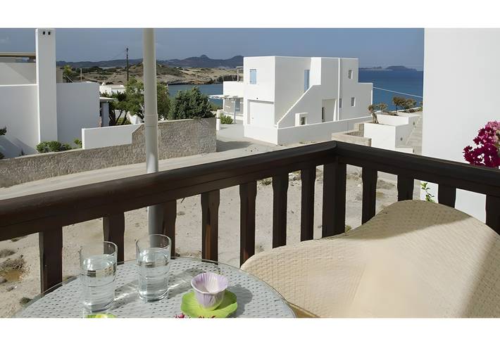 Holiday rental for 2 people, with balcony and garden in Milos