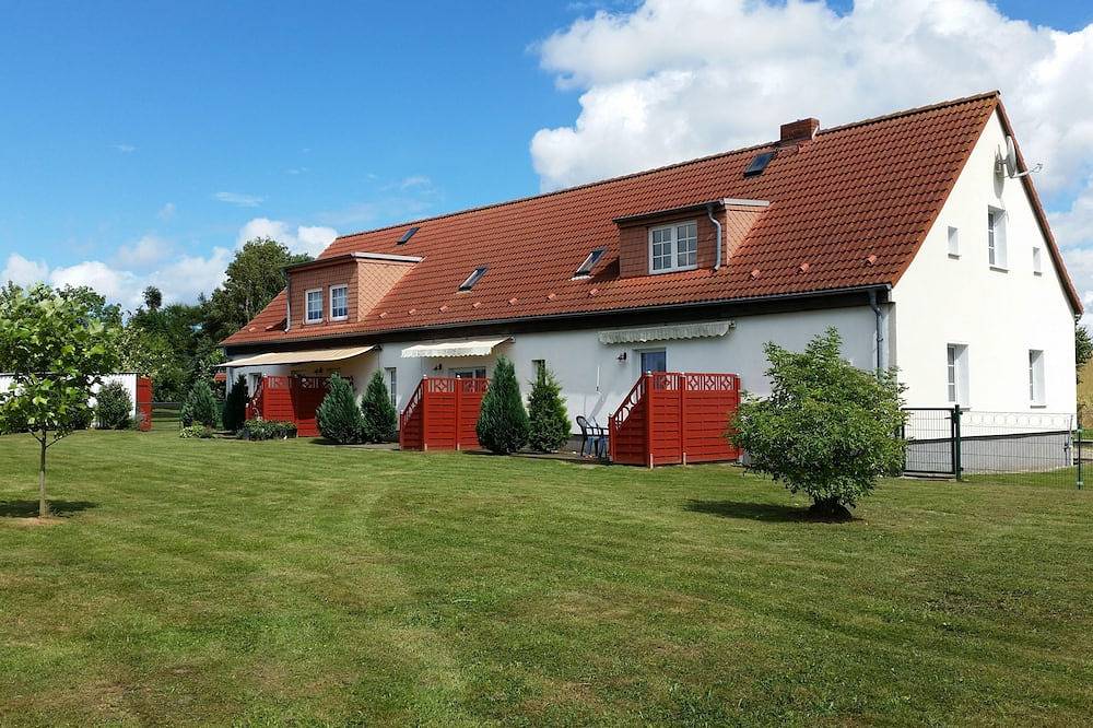 Ganze Wohnung, Ferienwohnung 1 - Ferienwohnung Hohen Niendorf bei Kühlungsborn in Bastorf, Neubukow-Salzhaff