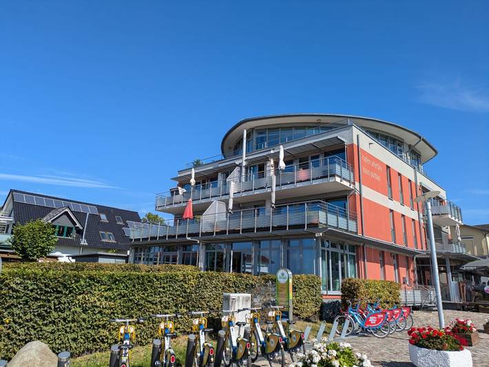 Ferienwohnung für 5 Personen, mit Balkon und Terrasse sowie Ausblick in West Rügen - 2