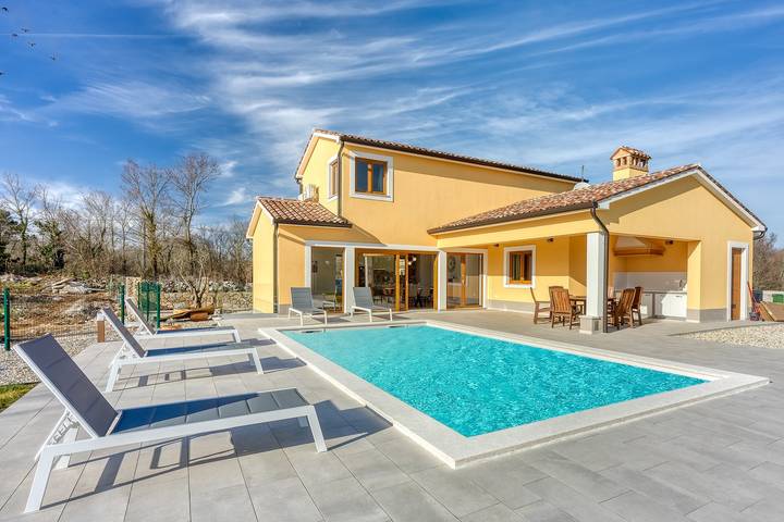 Villa Analucija with private pool in Labin City, Labin