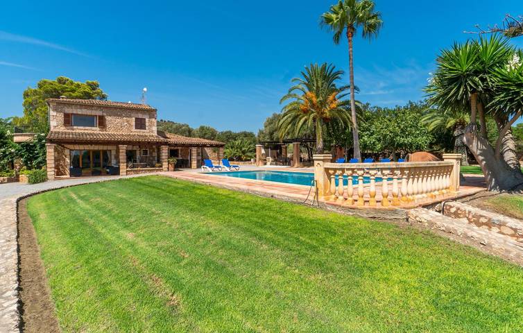 Finca für 12 Personen, mit Terrasse und Pool in Sant Llorenç des Cardassar - 2