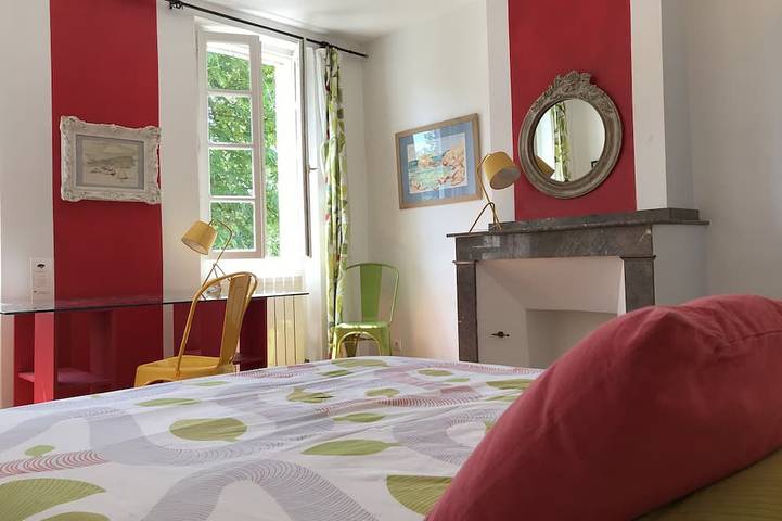Villa Toscana - Casa con Encanto - Piscina y Tipi in Azas, Toulouse region