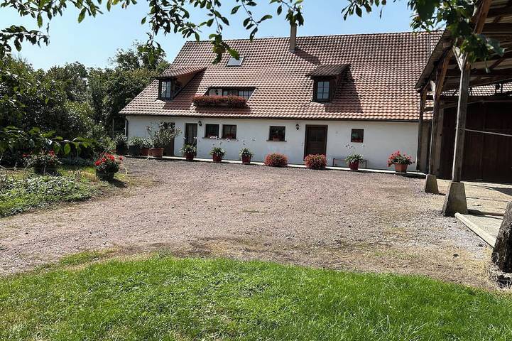 Location de vacances pour 9 personnes, avec jardin à Merkwiller-Pechelbronn