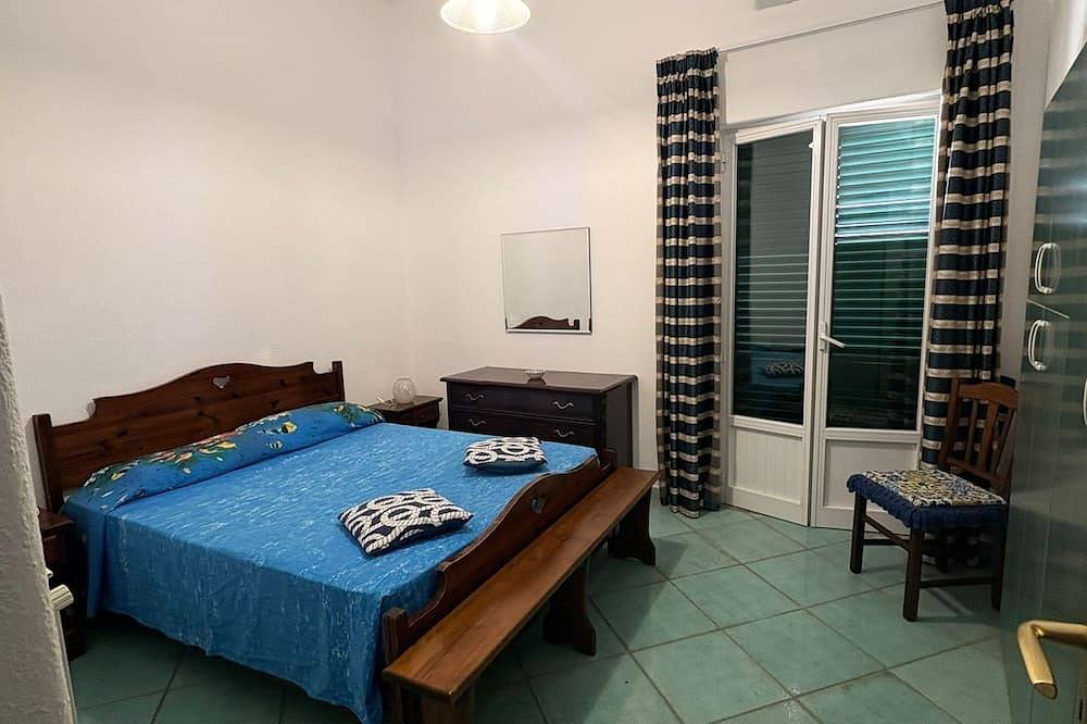 Apartamento entero, Sunny Terrace Retreat in Forio, Ischia