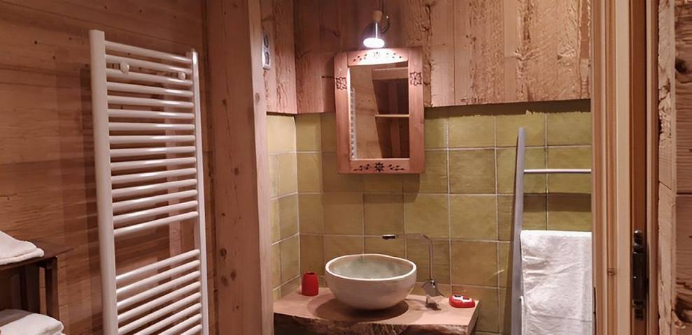 Chambre d’hôte pour 3 personnes, avec jardin ainsi que piscine et jacuzzi dans le Jura - 3