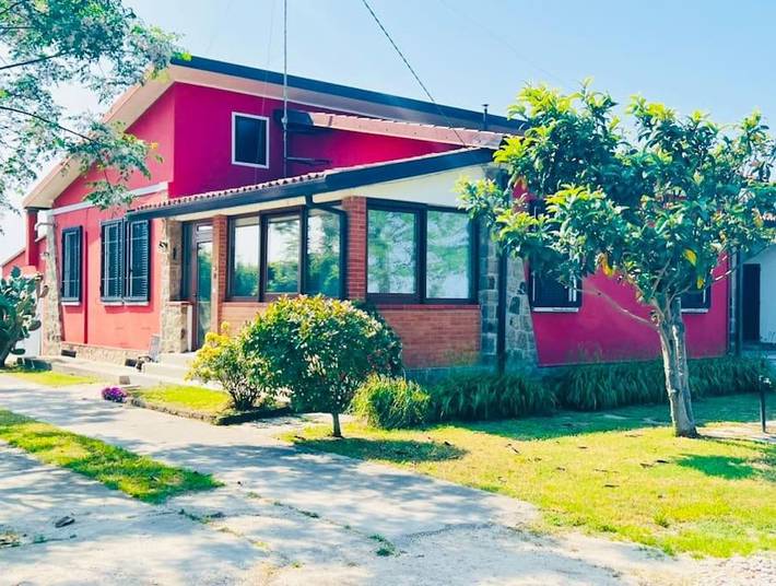 Casa vacanza per 4 persone, con giardino e panorama, con animali domestici in Porto Viro