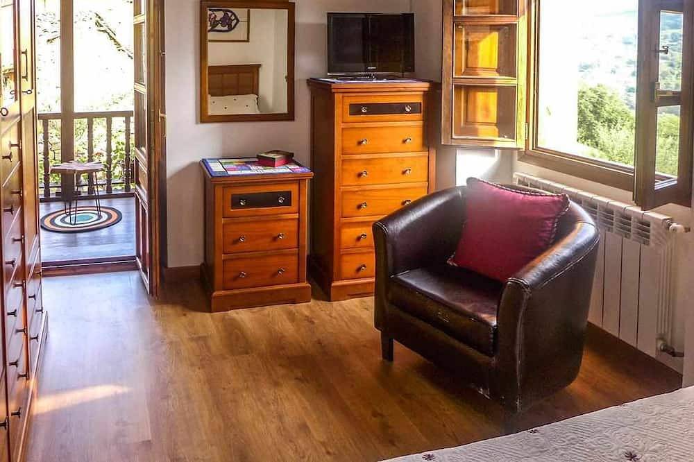 Rural House Vely for 8 people in Peñamellera Baja, Sierra del Cuera