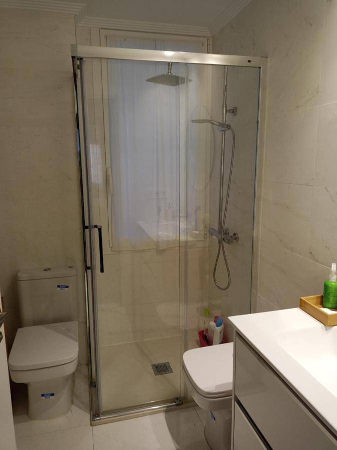 Apartamento vacacional entero, Double Room in Vitoria-Gasteiz, Cordillera Cantábrica