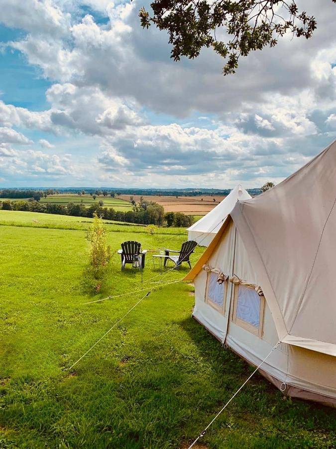 Tente pour 4 personnes, avec jardin et piscine ainsi que vue et terrasse dans la Creuse - 3