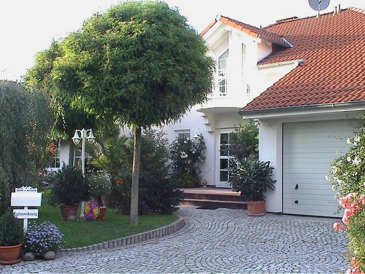 Ferienwohnung für 2 Personen, mit Balkon und Garten sowie Ausblick in Niedenstein