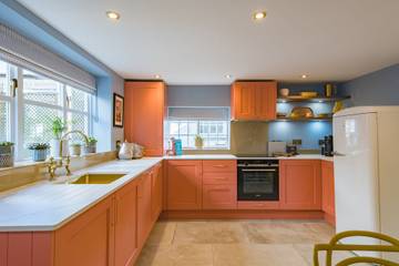 Holiday Rental for 5 People in High Weald, Sussex, Photo 2