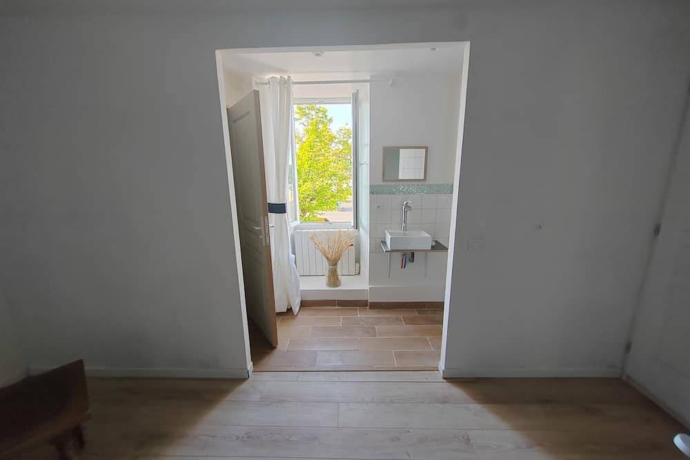 Chambre d’hôtes « Grande Chambre Avec Brunch » avec Wi-Fi in Hommes, Région de Tours