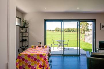 Gîte pour 3 personnes, avec terrasse et jardin à Trégon