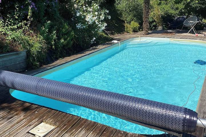 Location de vacances pour 7 personnes, avec piscine à Belmont (Gers)