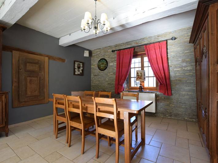 Location de vacances pour 26 personnes, avec piscine et jardin ainsi que terrasse et sauna, adapté aux familles à Tenneville - 3