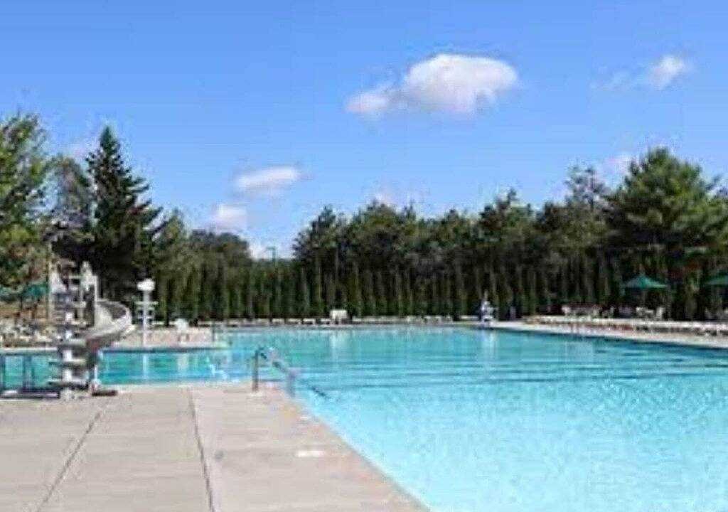 Pocono Retreat – Near Kalahari Resort & Lake, Game Room, Great for Large Groups! in Monroe County (PA)